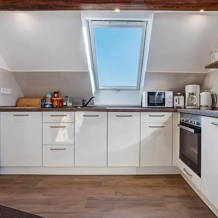 Gemuetliche In Seenaehe 아파트 노이슈트렐리츠