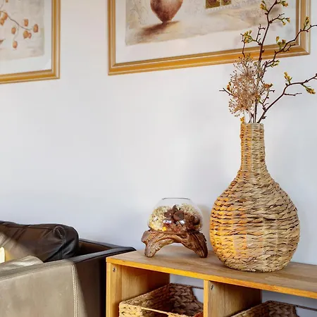 Gemuetliche In Seenaehe 노이슈트렐리츠